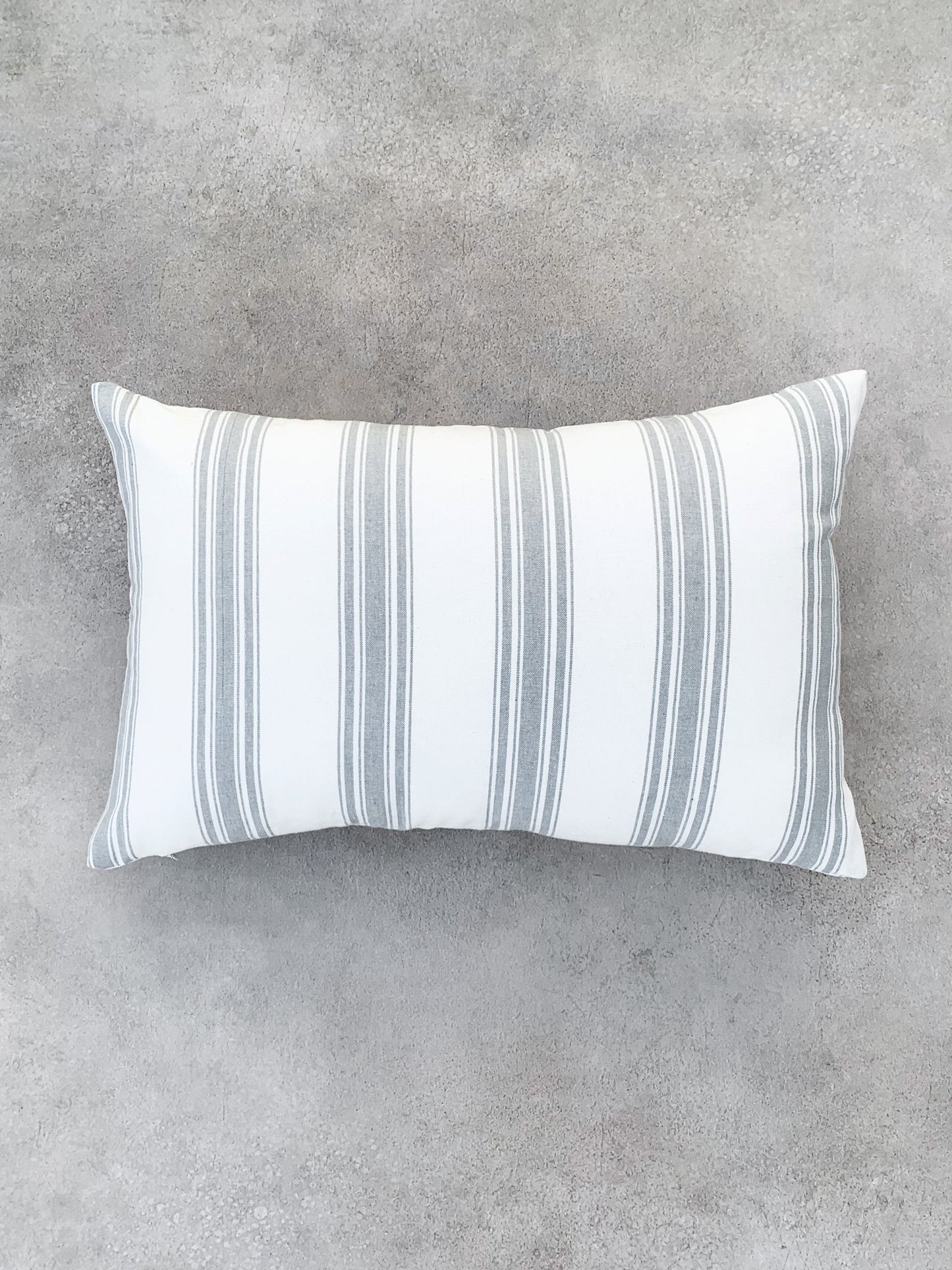LUCA STRIPED CUSHION